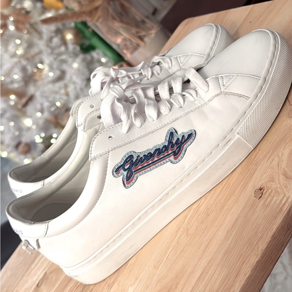 GIVENCHY Logo-patch Sneakers In White Size 42 USA 9.5 - Picture 4 of 14
